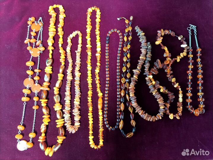 Янтарь бусы, сатиновые бусы,броши СССР много
