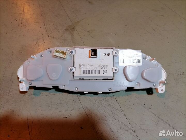 Спидометр (панель приборов) 9675182680 Peugeot 208 A9