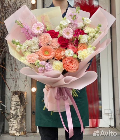 Букеты в шляпных коробках. Доставка/Самовывоз