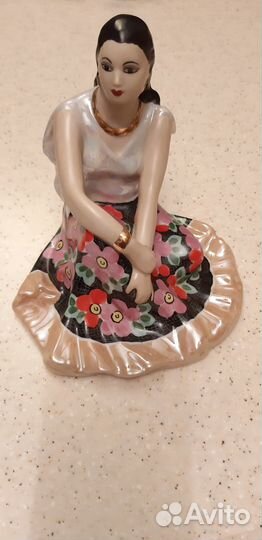 Фарфоровые фигурки