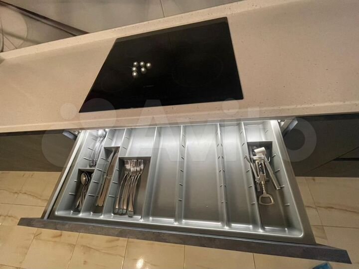 3-к. квартира, 109 м², 10/12 эт.