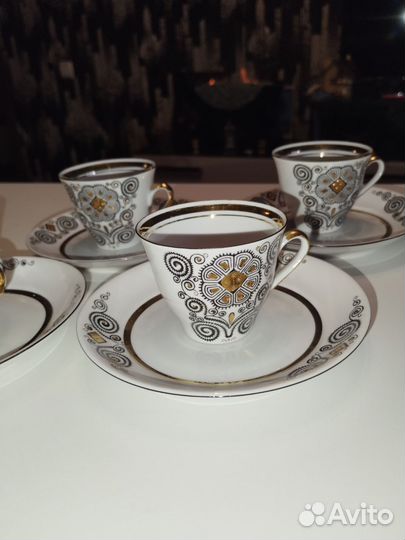 Кофейный набор и чайные чашки