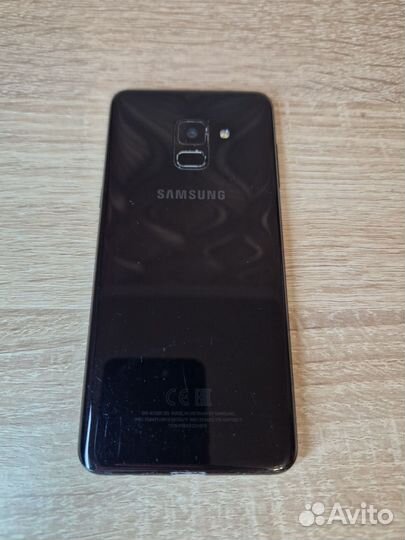 Samsung Galaxy A8 (2018), 4/32 ГБ