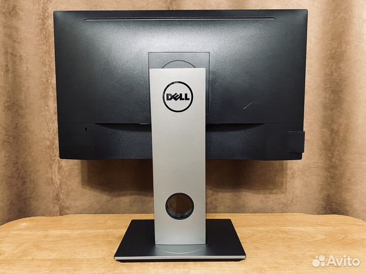 Монитор 23.8 Dell