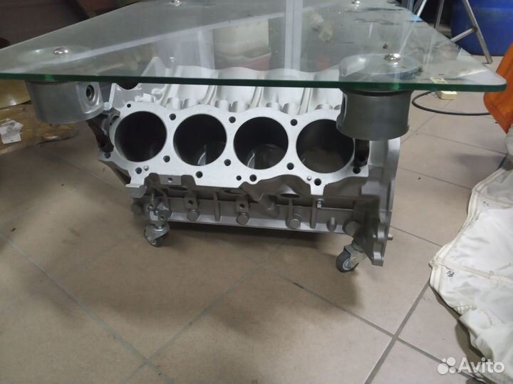 Продам стол