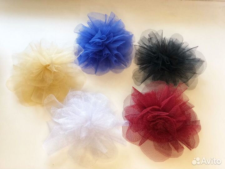 Брошь ручной работы цветок