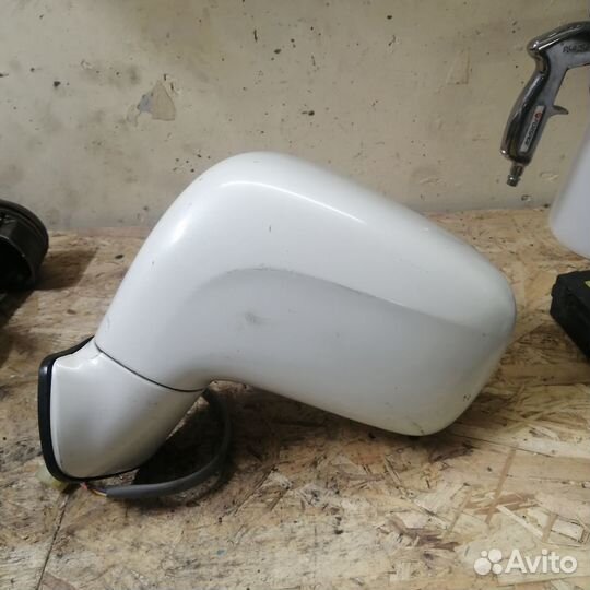 Зеркало левое Suzuki Aerio RB21S