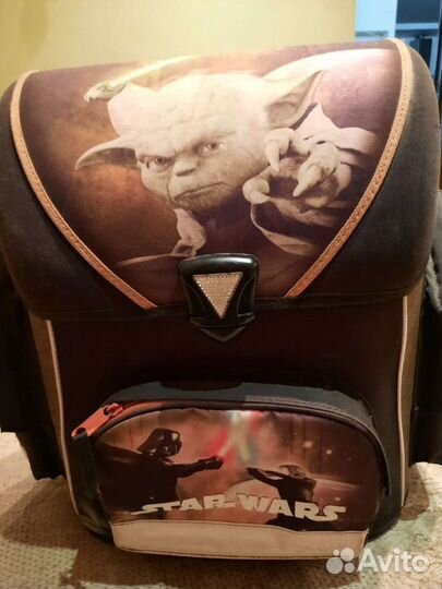 Рюкзак школьный