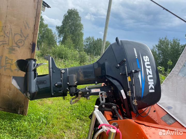 Лодка моторная Обь-М с мотором и прицепом