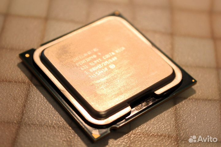 Процессор Intel Pentium 4 631 LGA775