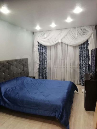 4-к. квартира, 79 м², 1/10 эт.