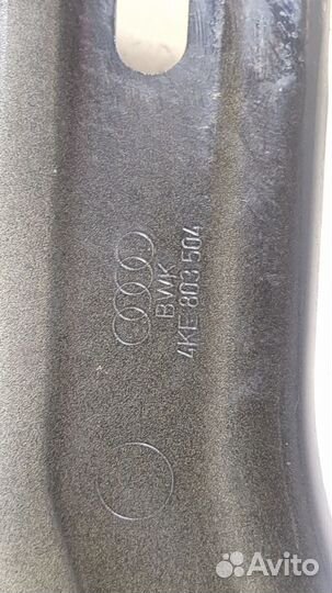 Кронштейн крыла Audi e-tron, 2021