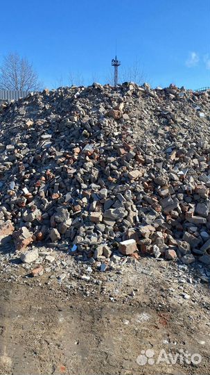 Бой кирпича и бетона