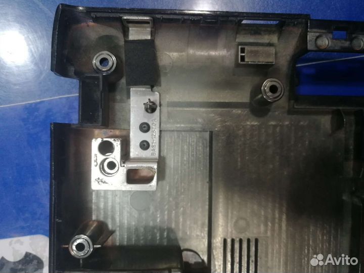 Поддон ноутбука Samsung rv518