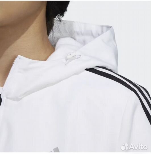 Куртка adidas белая новая с капюшоном весна