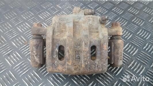 Суппорт тормозной передний левый citroen C-crosser (1GM51K701)