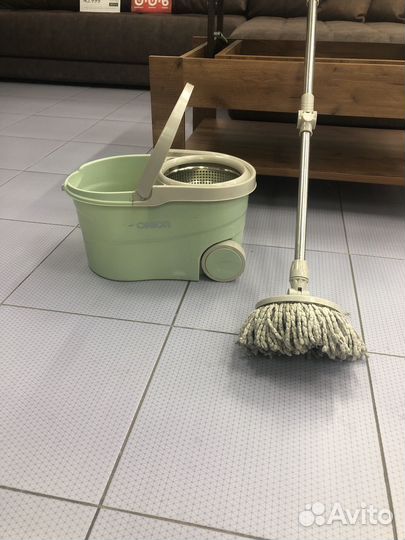 Ведро со шваброй с отжимом
