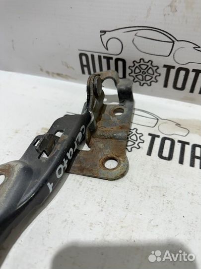 Петля капота левая Kia Cerato LD 2006