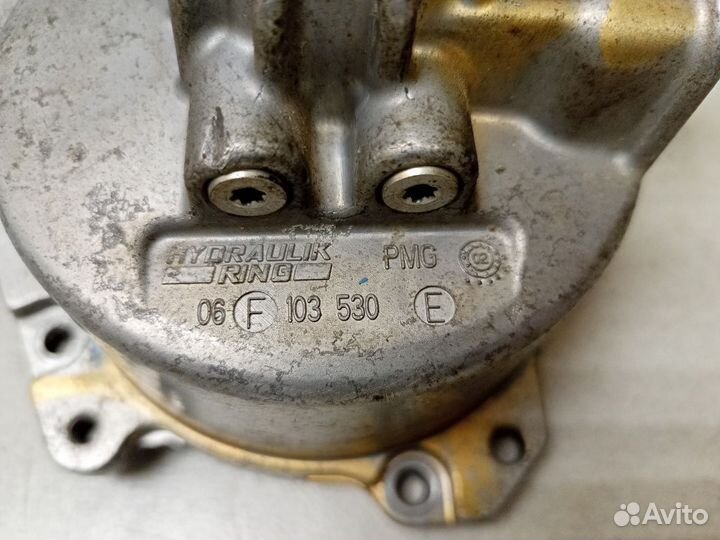 Крышка моторного отсека