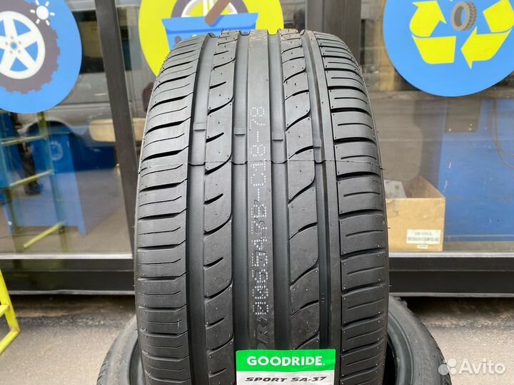 Goodride SA 37 245/40 R19 98Y