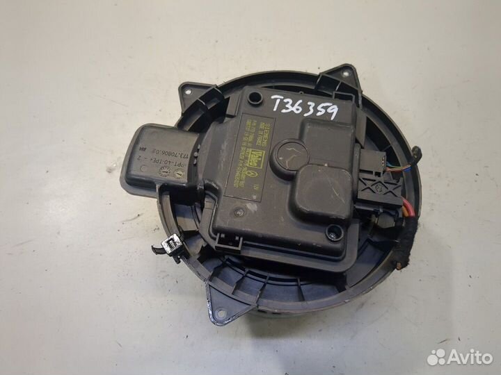 Двигатель отопителя Mercedes ML W164