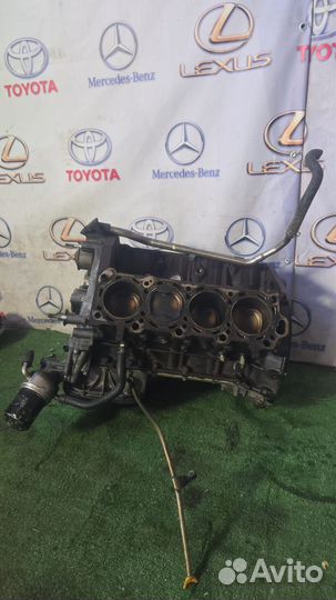 Блок цилиндров Toyota 2uzfe