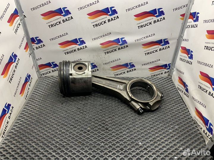 Поршень с шатуном Renault Magnum