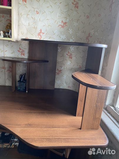 Компьютерный стол