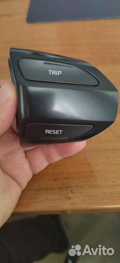 Кнопки руля kia rio 4 правые