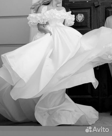 Свадебное платье
