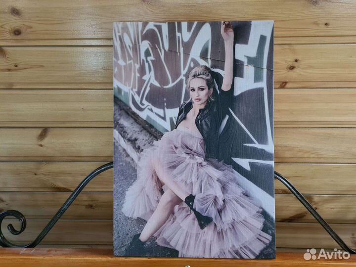 Картина на дереве