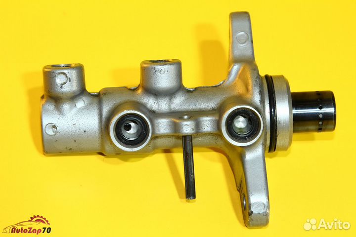 Honda Crosstour Главный тормозной цилиндр