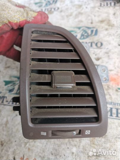 Дефлектор печки правый Infiniti FX37 II (2008—2012