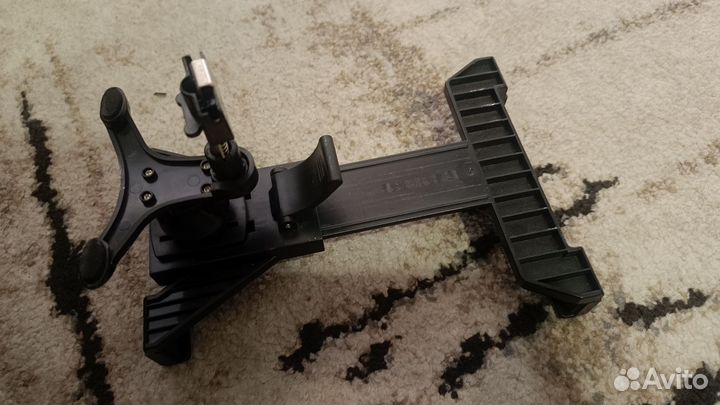 Держатель для телефона в машину