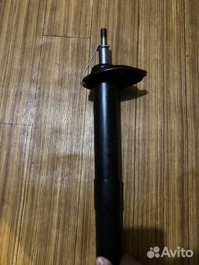 Стойки передние на бмв е 39