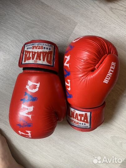 Боксерские перчатки 10 oz