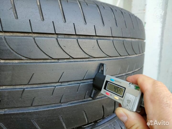 Bridgestone Dueler H/L 33A 235/55 R20