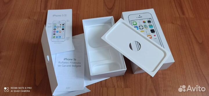 Пустая коробка от iPhone 5s