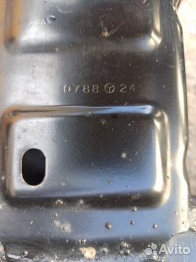 Усилитель заднего бампера Mercedes W166 GL ML