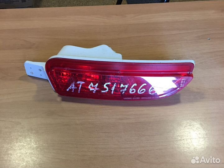 Фонарь задний в бампер правый Honda CR-V 4 2012