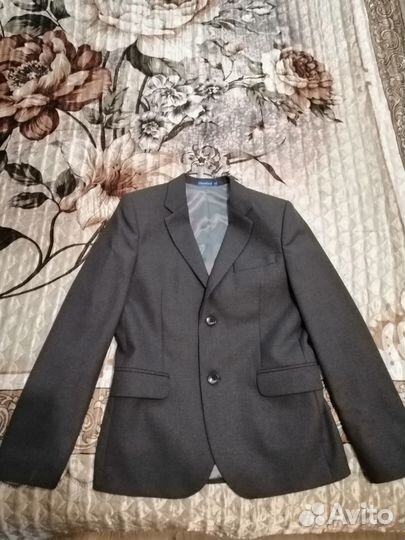 Пиджак серый 152 р-р