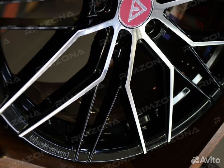 Литые диски R18 на Audi A3. Арт1474