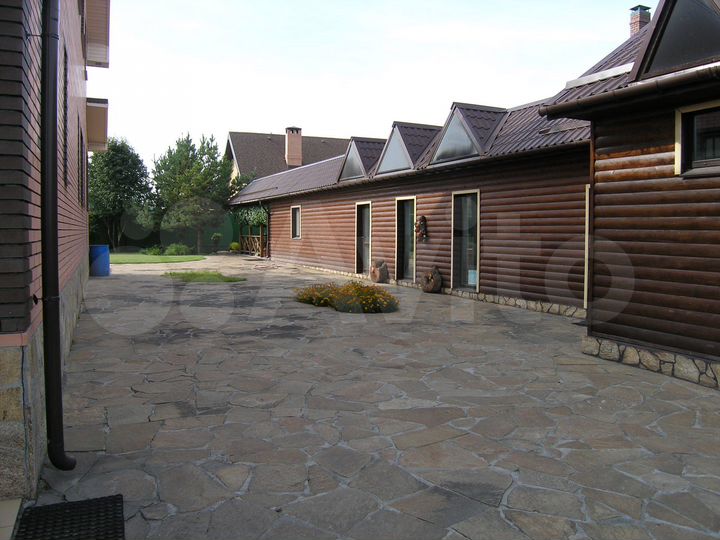 Дом 207 м² на участке 12 сот.