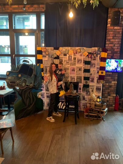 Декор Гарри Поттер дерево с машиной и чемоданы