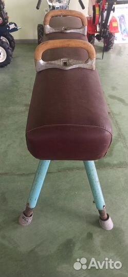 Конь гимнастический