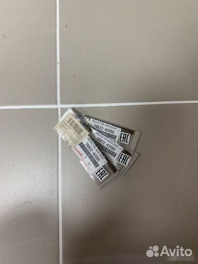 Уплотнительная резинка Toyota Rav4