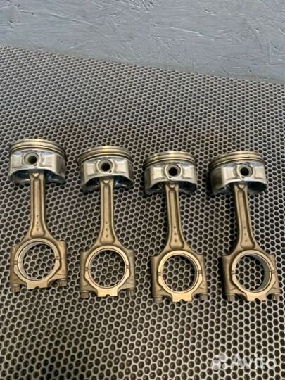 Поршень Volvo Xc90 1 рест B5254T2 2007