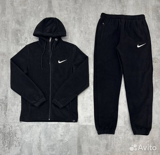 Флисовый спортивный костюм Nike