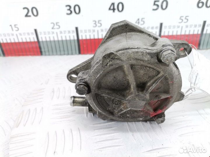 Насос вакуумный BMW 3 E36 рест. 1998