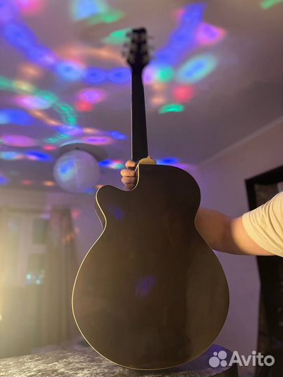 Электроакустическая гитара Stagg